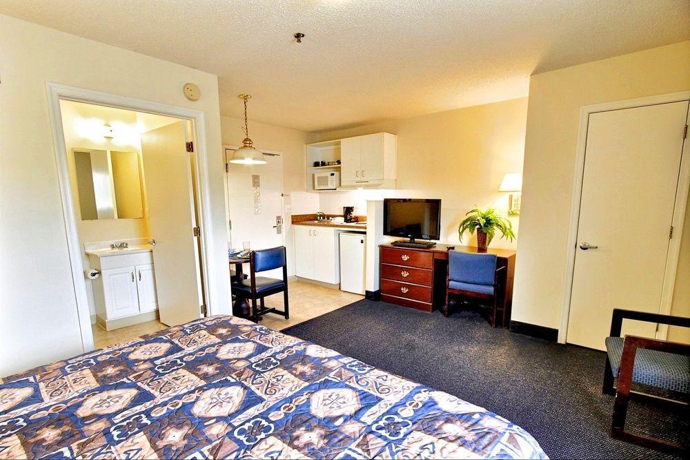 Hotel 6-richmond, Va - I-64 West Henrico