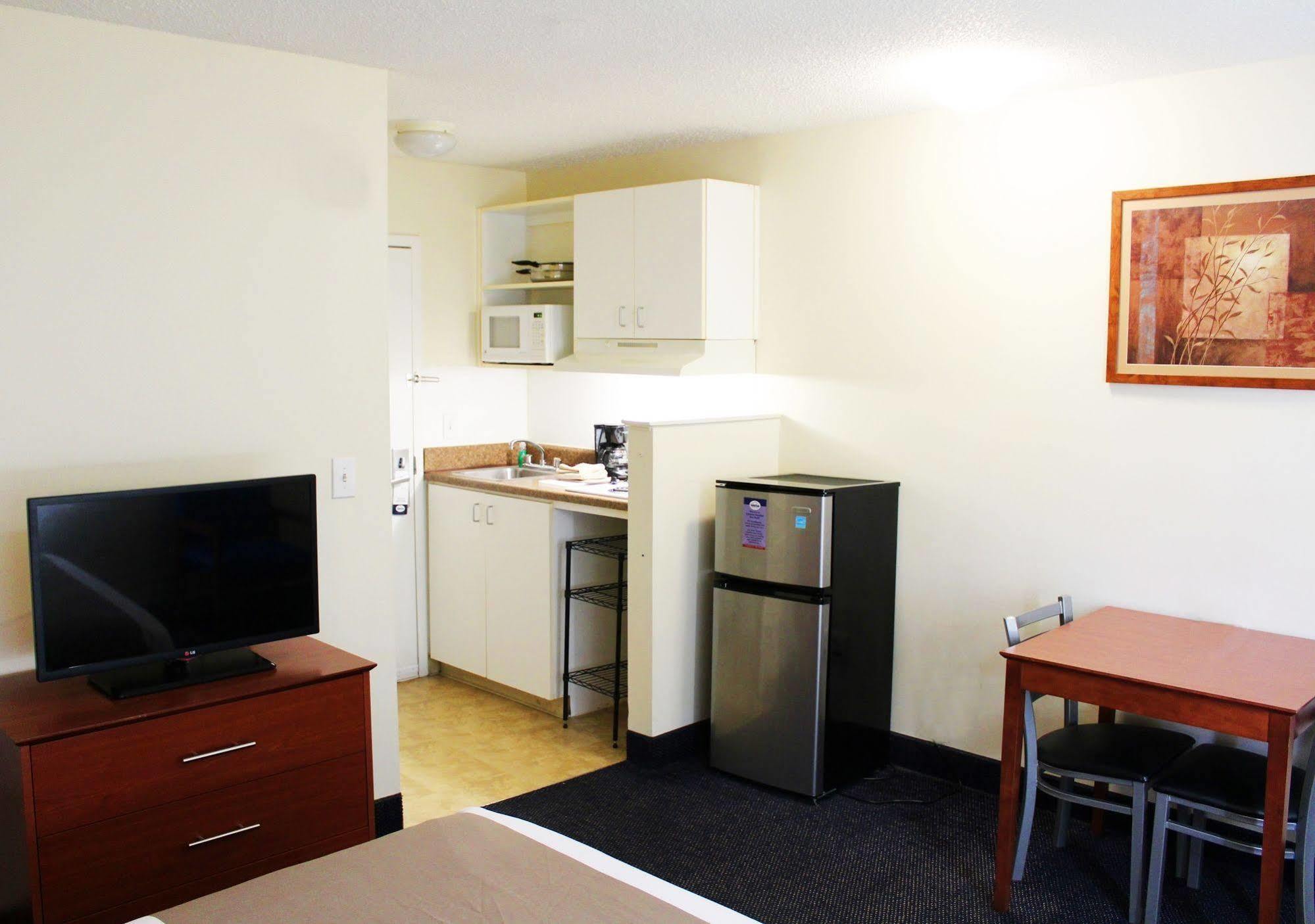 Hotel 6-richmond, Va - I-64 West Henrico